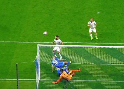 «Локомотив» чудом отбился в дерби с «Динамо» - ничья (голы, видео) «Локомотив» чудом отбился в дерби с «Динамо» - ничья (голы, видео)