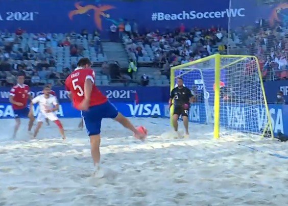 Пляжный футбол: Россия по пенальти обыграла Швейцарию и вышла в финал ЧМ