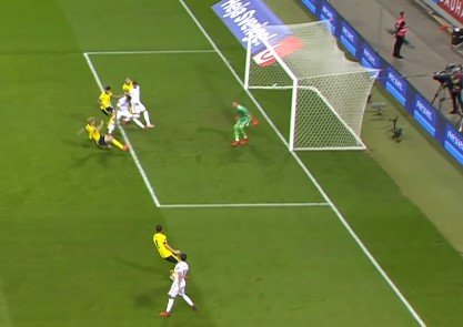 Швеция одержала волевую победу над Испанией - отбор на ЧМ (голы, видео) Швеция одержала волевую победу над Испанией - отбор на ЧМ (голы, видео)