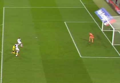 Швеция одержала волевую победу над Испанией - отбор на ЧМ (голы, видео) Швеция одержала волевую победу над Испанией - отбор на ЧМ (голы, видео)