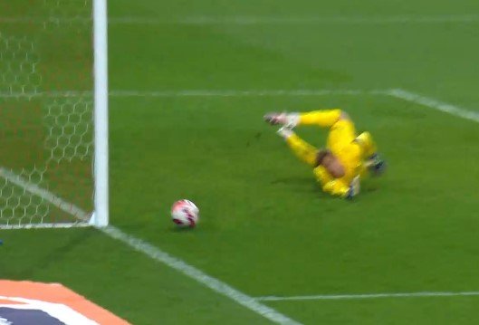 «Динамо» не удержало 2-0 в дерби со «Спартаком» - ничья (голы, видео) «Динамо» не удержало 2-0 в дерби со «Спартаком» - ничья (голы, видео)