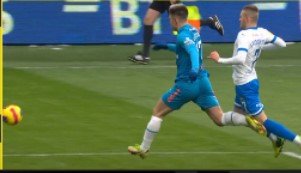 Скопинцев принес «Динамо» домашнюю ничью с «Зенитом» (голы, видео) Скопинцев принес «Динамо» домашнюю ничью с «Зенитом» (голы, видео)