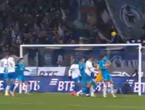 Скопинцев принес «Динамо» домашнюю ничью с «Зенитом» (голы, видео) Скопинцев принес «Динамо» домашнюю ничью с «Зенитом» (голы, видео)