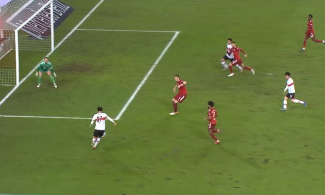 «Бавария» разгромила «Штутгарт», у Гнабри - хет-трик (обзор, видео)