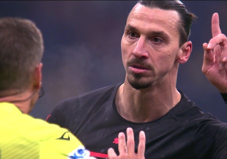 «Наполи» минимально обыграл «Милан» и догнал его в таблице (Видео)