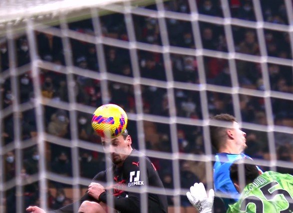 «Наполи» минимально обыграл «Милан» и догнал его в таблице (Видео)