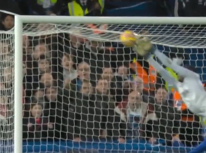 «Ливерпуль» и «Челси» сделали боевую ничью в АПЛ (голы, видео) «Ливерпуль» и «Челси» сделали боевую ничью в АПЛ (голы, видео)