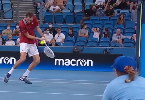 Россия не смогла выйти в финал Кубка ATP, уступив 1-2 Канаде