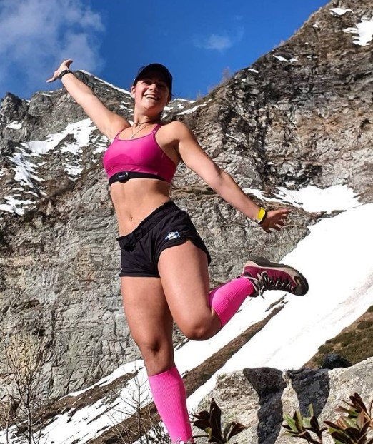 Алессия Криппа: горячие Инстаграм фото (скелетон)