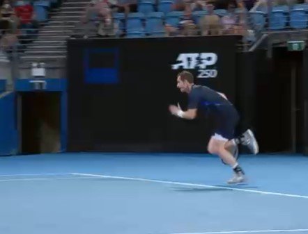 Карацев выиграл турнир в Сиднее, одолев в финале Маррея Карацев выиграл турнир в Сиднее, одолев в финале Маррея