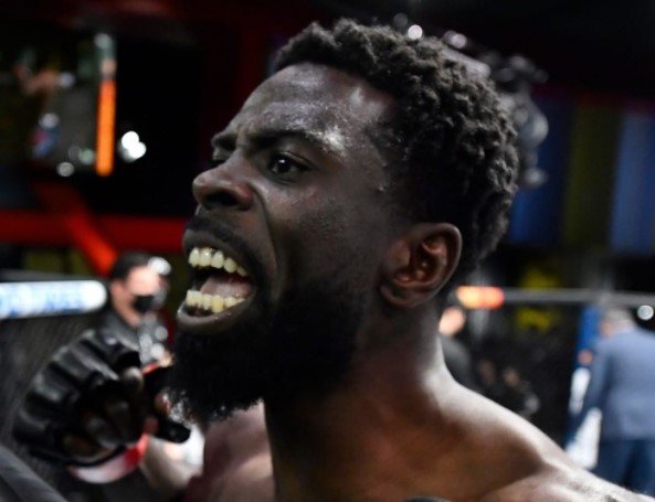 33-летний Нжокуани начал карьеру в UFC с нокаута за 16 секунд (Видео)