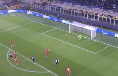 «Ливерпуль» обыграл на выезде «Интер» (голы, видео - 1/8 финала ЛЧ) «Ливерпуль» обыграл на выезде «Интер» (голы, видео - 1/8 финала ЛЧ)