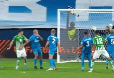 «Зенит» забил два гола за 3 мин, но проиграл дома «Бетису» (Лига Европы, видео)