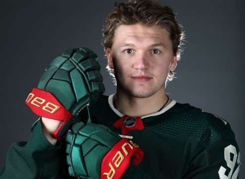 Капризов вышел на 5-е место в списке бомбардиров НХЛ (Видео) Капризов вышел на 5-е место в списке бомбардиров НХЛ (Видео)