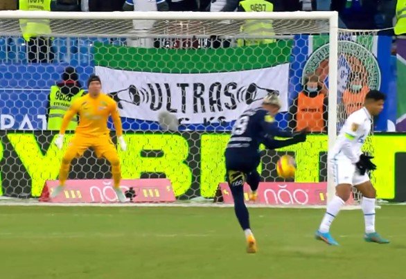 «Крылья Советов» на 91-й мин вырвали ничью с «Зенитом» (голы, видео) «Крылья Советов» на 91-й мин вырвали ничью с «Зенитом» (голы, видео)