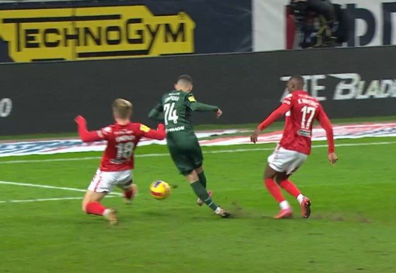 «Спартак» проиграл «Краснодару» - судья отменил 2 гола (РПЛ, видео) «Спартак» проиграл «Краснодару» - судья отменил 2 гола (РПЛ, видео)