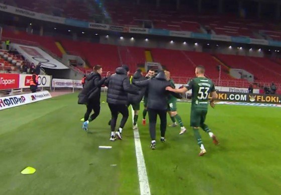 «Спартак» проиграл «Краснодару» - судья отменил 2 гола (РПЛ, видео) «Спартак» проиграл «Краснодару» - судья отменил 2 гола (РПЛ, видео)