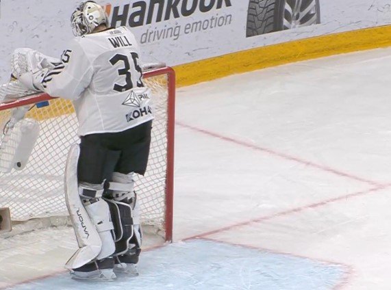 «Металлург» за 15 сек до сирены забил «Трактору» и вышел в финал КХЛ (Видео) «Металлург» за 15 сек до сирены забил «Трактору» и вышел в финал КХЛ (Видео)