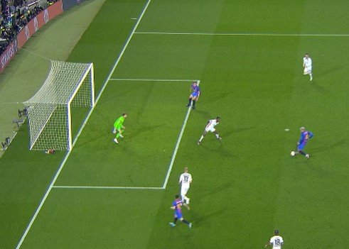 «Айнтрахт» победил на выезде «Барселону» и вышел в полуфинал ЛЕ (видео) «Айнтрахт» победил на выезде «Барселону» и вышел в полуфинал ЛЕ (видео)