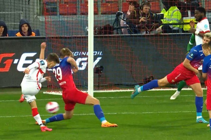 «Спартак» выбил ЦСКА из Кубка, тайм играли в большинстве (1/4 финала) «Спартак» выбил ЦСКА из Кубка, тайм играли в большинстве (1/4 финала)