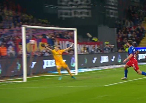 «Спартак» выбил ЦСКА из Кубка, тайм играли в большинстве (1/4 финала) «Спартак» выбил ЦСКА из Кубка, тайм играли в большинстве (1/4 финала)