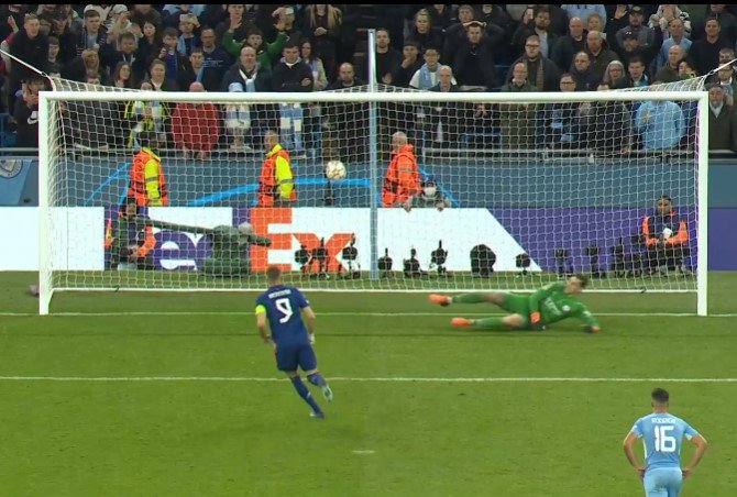 «Ман Сити» обыграл дома «Реал» - команды забили 7 голов (ЛЧ, видео) «Ман Сити» обыграл дома «Реал» - команды забили 7 голов (ЛЧ, видео)