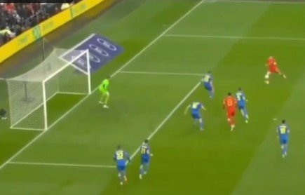 Автогол Ярмоленко (Украина) вывел Уэльс на чемпионат мира (Видео) Автогол Ярмоленко (Украина) вывел Уэльс на чемпионат мира (Видео)