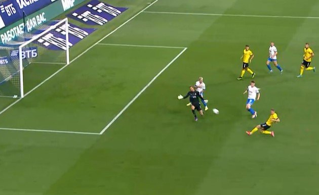 «Динамо» с трудом удержало ничью с «Ростовом» (голы, видео) «Динамо» с трудом удержало ничью с «Ростовом» (голы, видео)