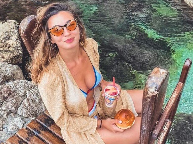 Росселла Фьяминго: горячие фото в купальнике (фехтование)