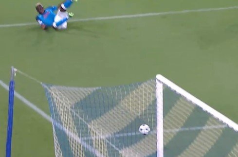 «Наполи» разгромил «Ливерпуль», у Хвичи - голевой пас (ЛЧ, видео) «Наполи» разгромил «Ливерпуль», у Хвичи - голевой пас (ЛЧ, видео)