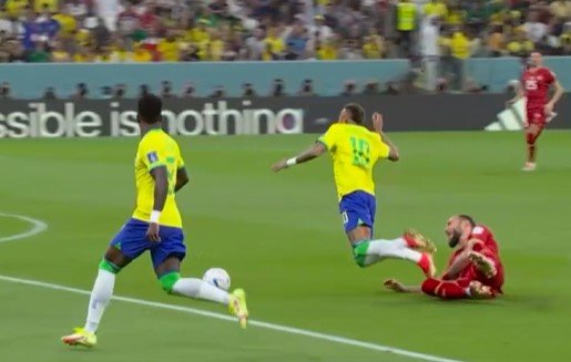 Дубль Ришарлисона принес Бразилии победу над Сербией (ЧМ-2022, видео)
