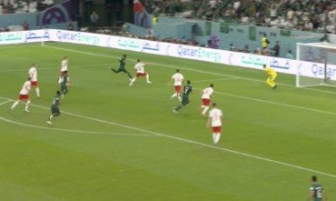 Польша сломила Саудовскую Аравию на ЧМ, соперник не забил пенальти (Видео)