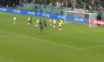 Польша сломила Саудовскую Аравию на ЧМ, соперник не забил пенальти (Видео)