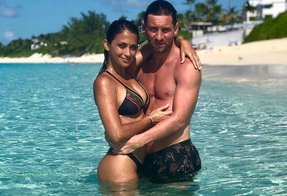 Антонелла Рокуццо (супруга Месси): горячие фото в купальнике 