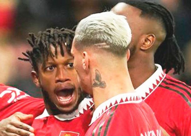 МЮ - Барселона: обзор 1/16 финала ЛЕ (ответный матч) - все голы, видео МЮ - Барселона: обзор 1/16 финала ЛЕ (ответный матч) - все голы, видео