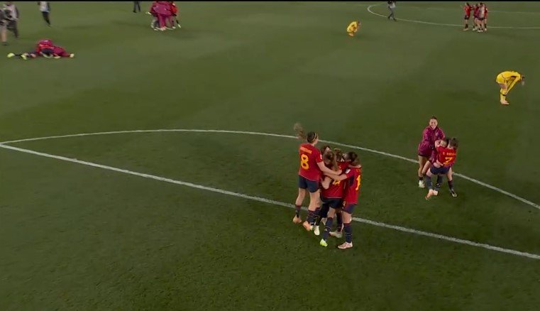 Испания обыграла Швецию и впервые вышла в финал женского ЧМ по футболу