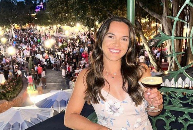 Дезире Кравчик: летние фото в купальнике (теннис)