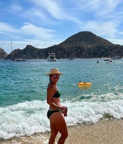 Дезире Кравчик: летние фото в купальнике (теннис)