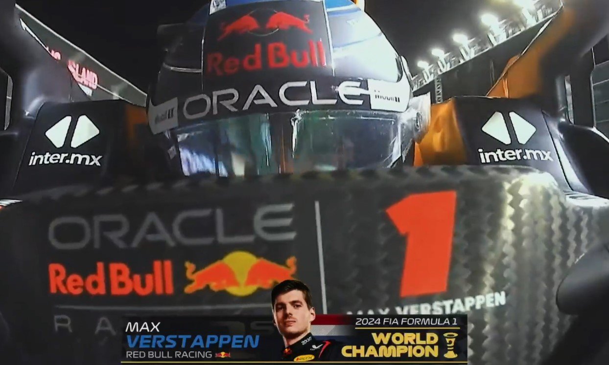 Макс Ферстаппен («Ред Булл») досрочно стал 4-кратным чемпионом мира в «Формуле-1»