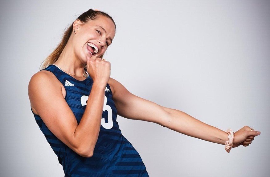 Келси Робинсон: горячие летние фото в купальнике (олимпийская чемпионка по волейболу, США) Келси Робинсон: горячие летние фото в купальнике (олимпийская чемпионка по волейболу, США)