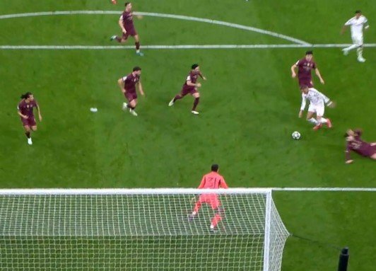 Хет-трик Мбаппе принес «Реалу» победу над «Ман Сити» и выход в 1/8 финала ЛЧ Хет-трик Мбаппе принес «Реалу» победу над «Ман Сити» и выход в 1/8 финала ЛЧ