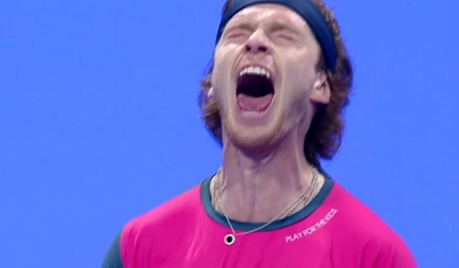 Андрей Рублев выиграл турнир в Дохе, одолев в финале Дрэйпера в трех сетах (АТП-500) Андрей Рублев выиграл турнир в Дохе, одолев в финале Дрэйпера в трех сетах (АТП-500)