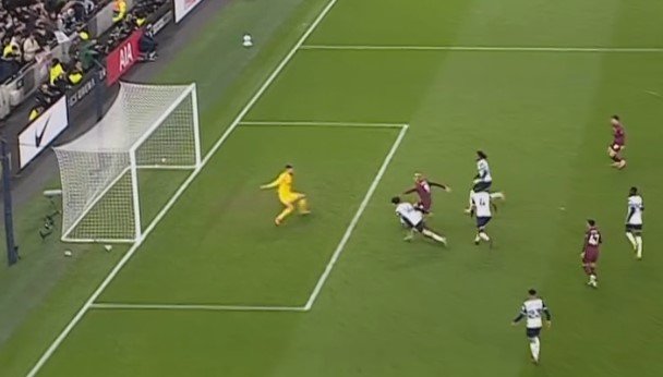 Гол Холанда помог «Ман Сити» обыграть на выезде «Тоттенхэм» (АПЛ, видео)