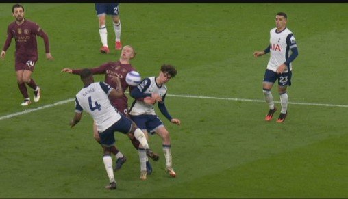 Гол Холанда помог «Ман Сити» обыграть на выезде «Тоттенхэм» (АПЛ, видео)