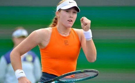 Мирра Андреева одержала волевую победу над Соболенко в финале Индиан-Уэллс (WTA-1000)