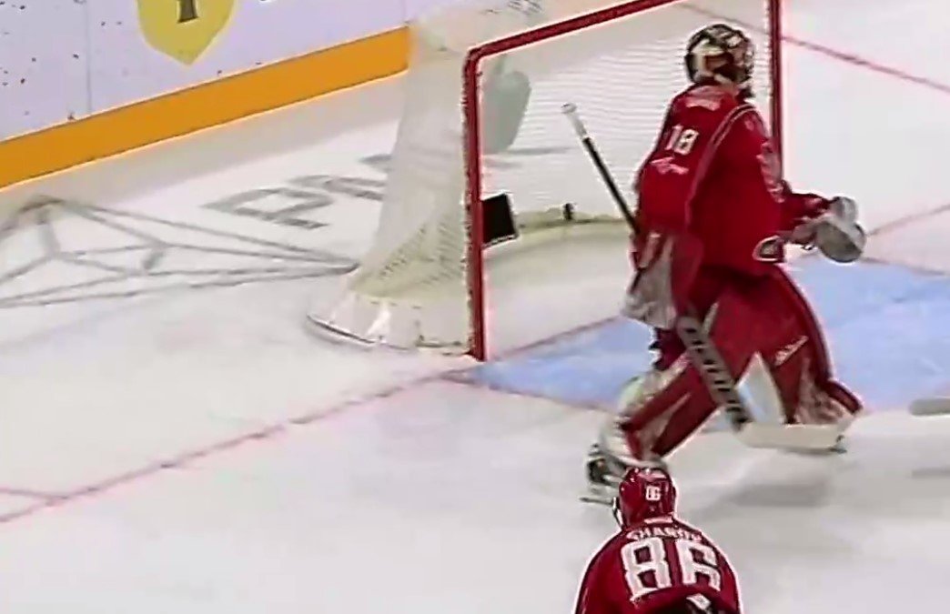 «Ак Барс» разгромил на выезде «Автомобилист» и повел в серии (0-1), 1/8 финала КХЛ - видео