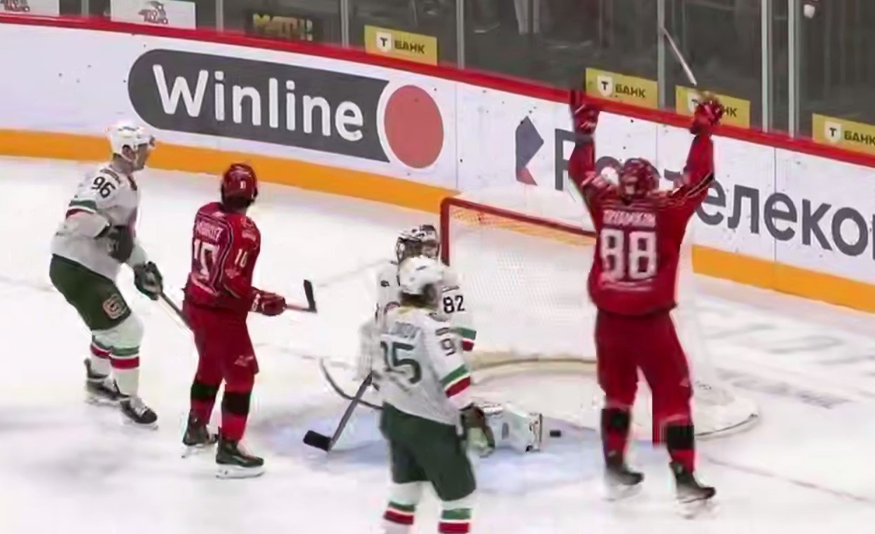 «Автомобилист» обыграл дома «Ак Барс» и сравнял счет в серии (1-1) 1/8 финала КХЛ, видео «Автомобилист» обыграл дома «Ак Барс» и сравнял счет в серии (1-1) 1/8 финала КХЛ, видео