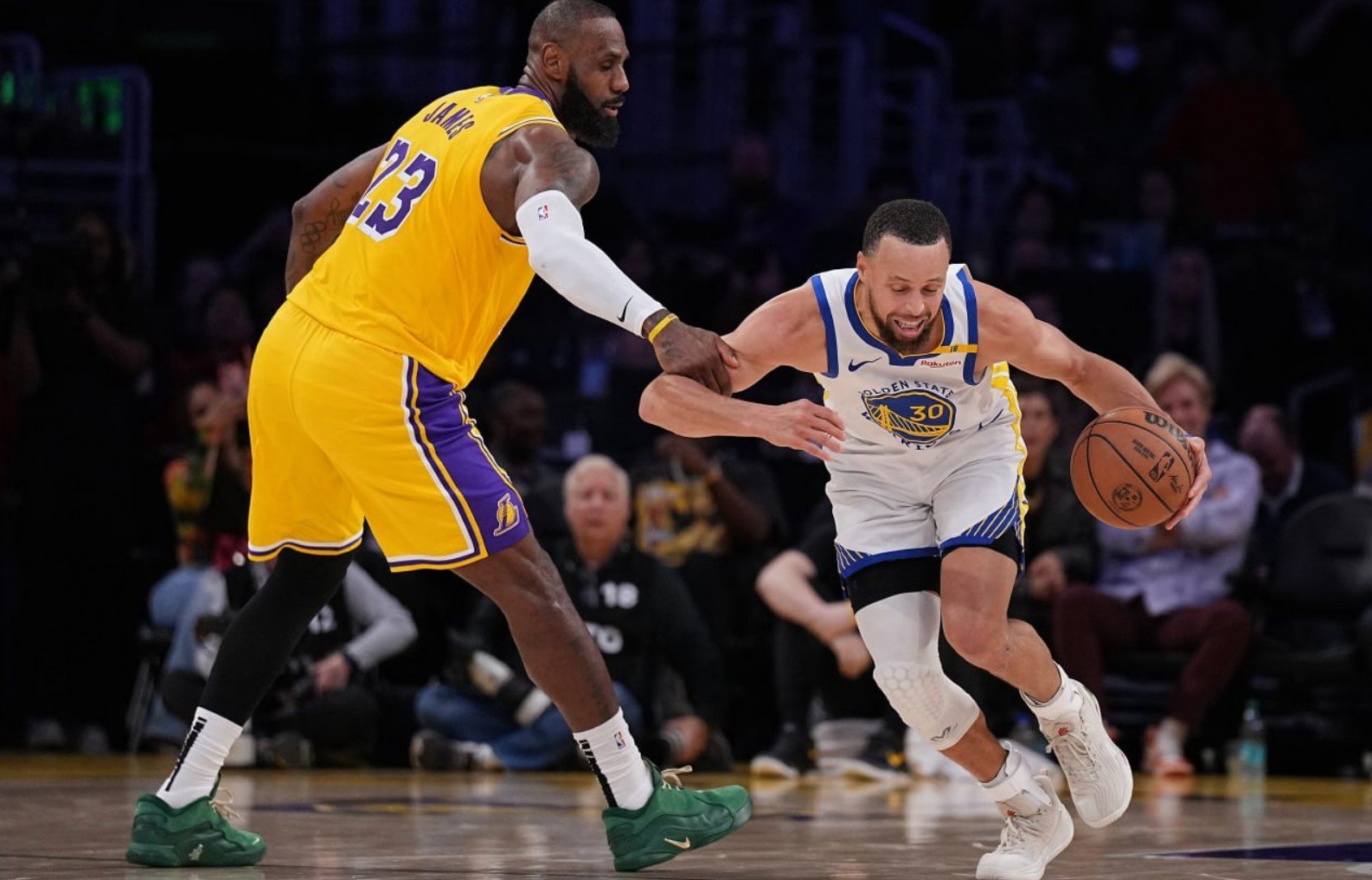 «Лейкерс» уступил дома «воинам», у Дончича - 0 из 6 из-за дуги (НБА) «Лейкерс» уступил дома «воинам», у Дончича - 0 из 6 из-за дуги (НБА)