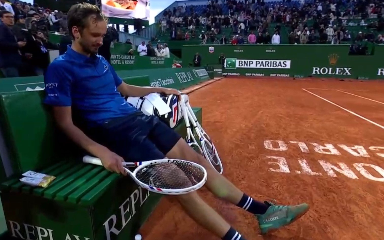 Медведев в 3-х сетах обыграл Хачанова в 1-м круге Монте-Карло (Мастерс, видео)