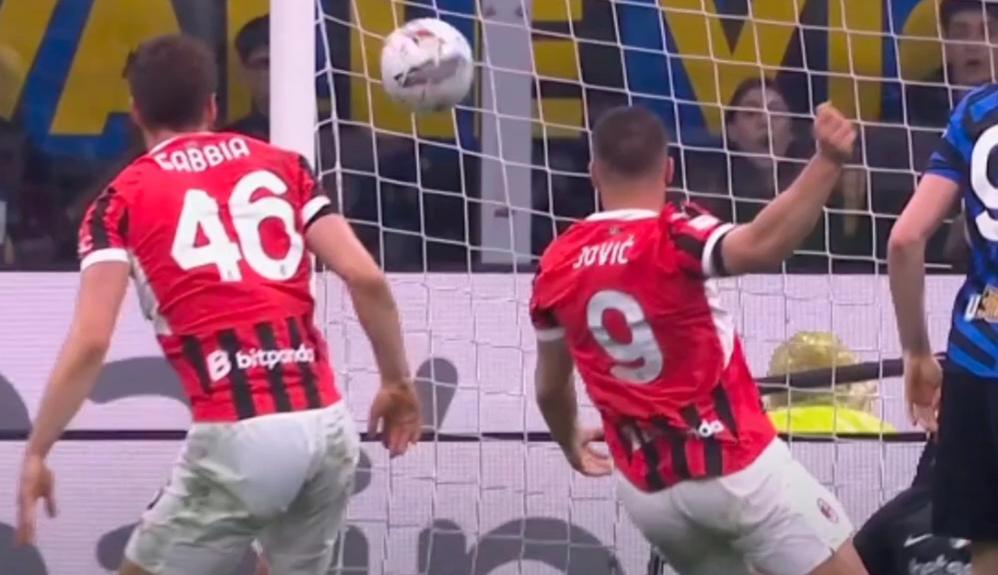 Дубль Йовича помог «Милану» победить в дерби «Интер» и выйти в финал Кубка Италии